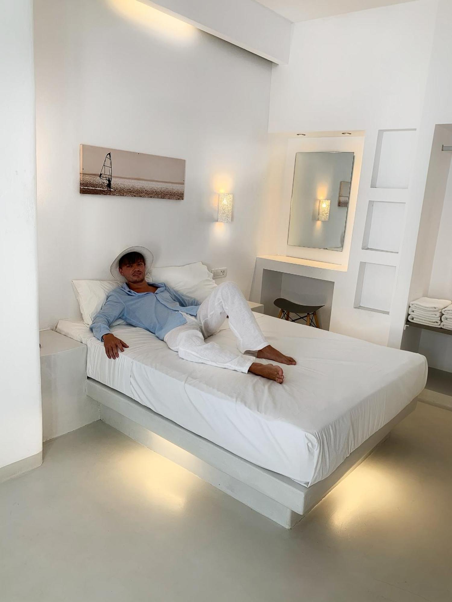 Fira Center Freedom Rooms エクステリア 写真